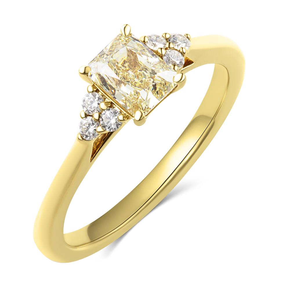 18ct Yellow Gold Diamond Ring